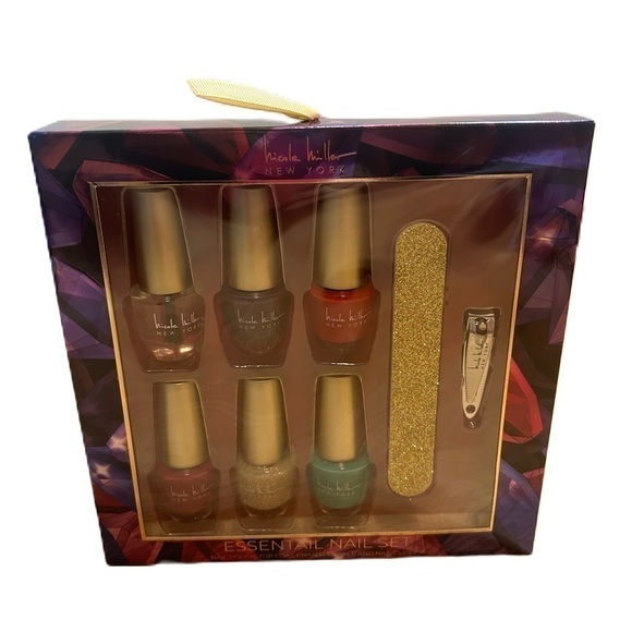Nicole Miller Nail Polish Essential Set Gift NEW Buffer Clipper - Picture 1 of 5
